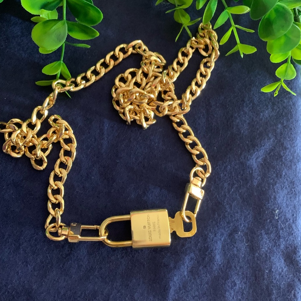 Authentic Louis Vuitton Lock & Key #346 - Picture 4 of 5